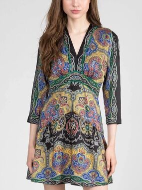 🌸Sandro printed V-neck dress